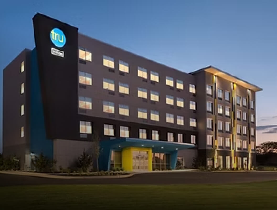Tru by Hilton Beaufort